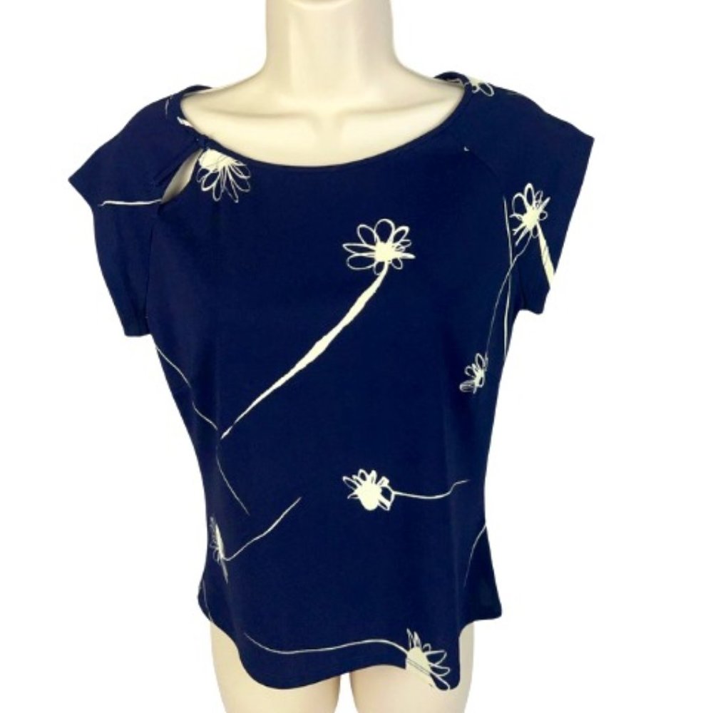 Max Studio, Sleeveless Top, Polyester, Size Medium, Made in the U.S.A